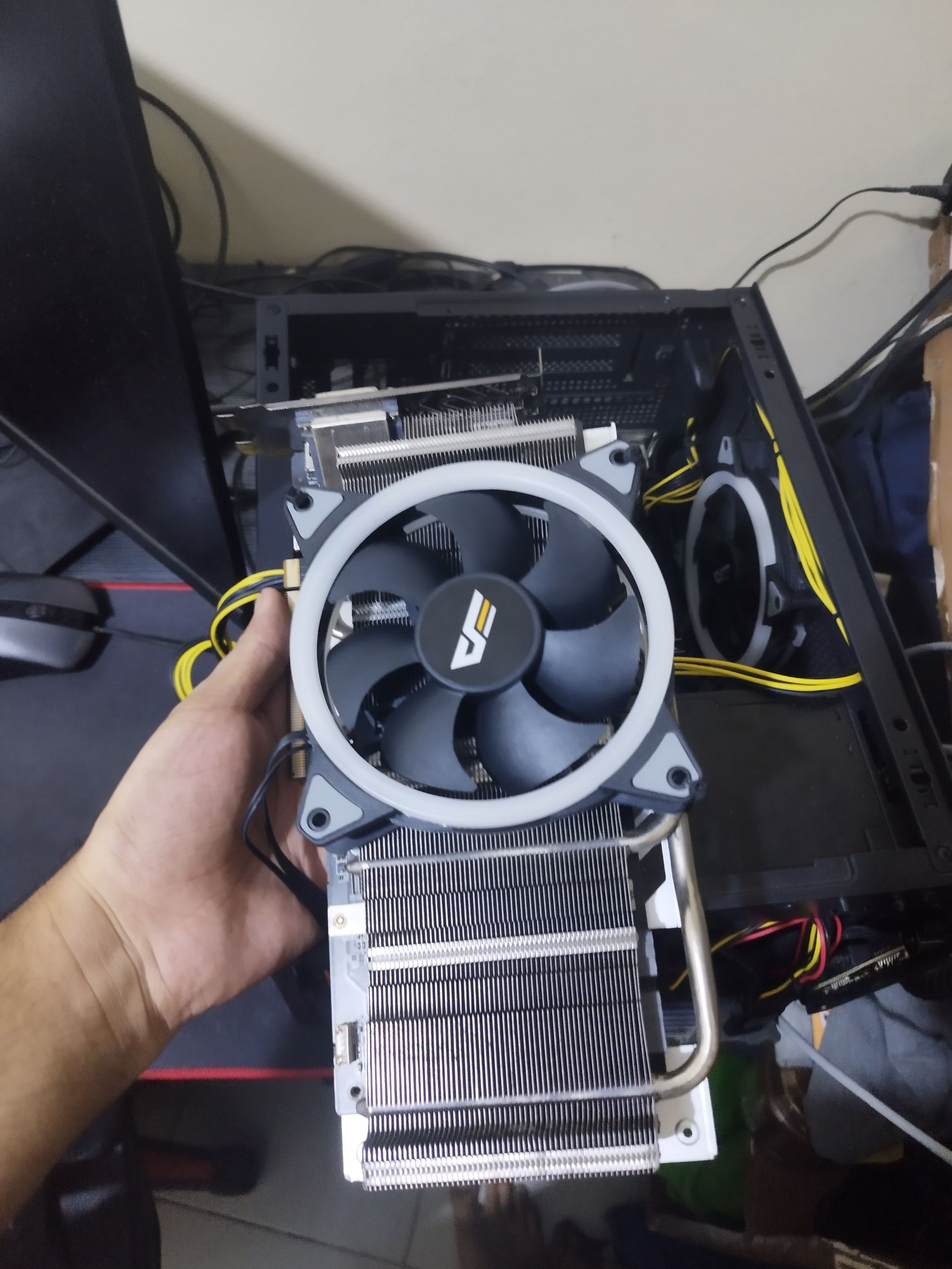 Back when I DIY my gpu fans when they stopped spinning Genshin Impact