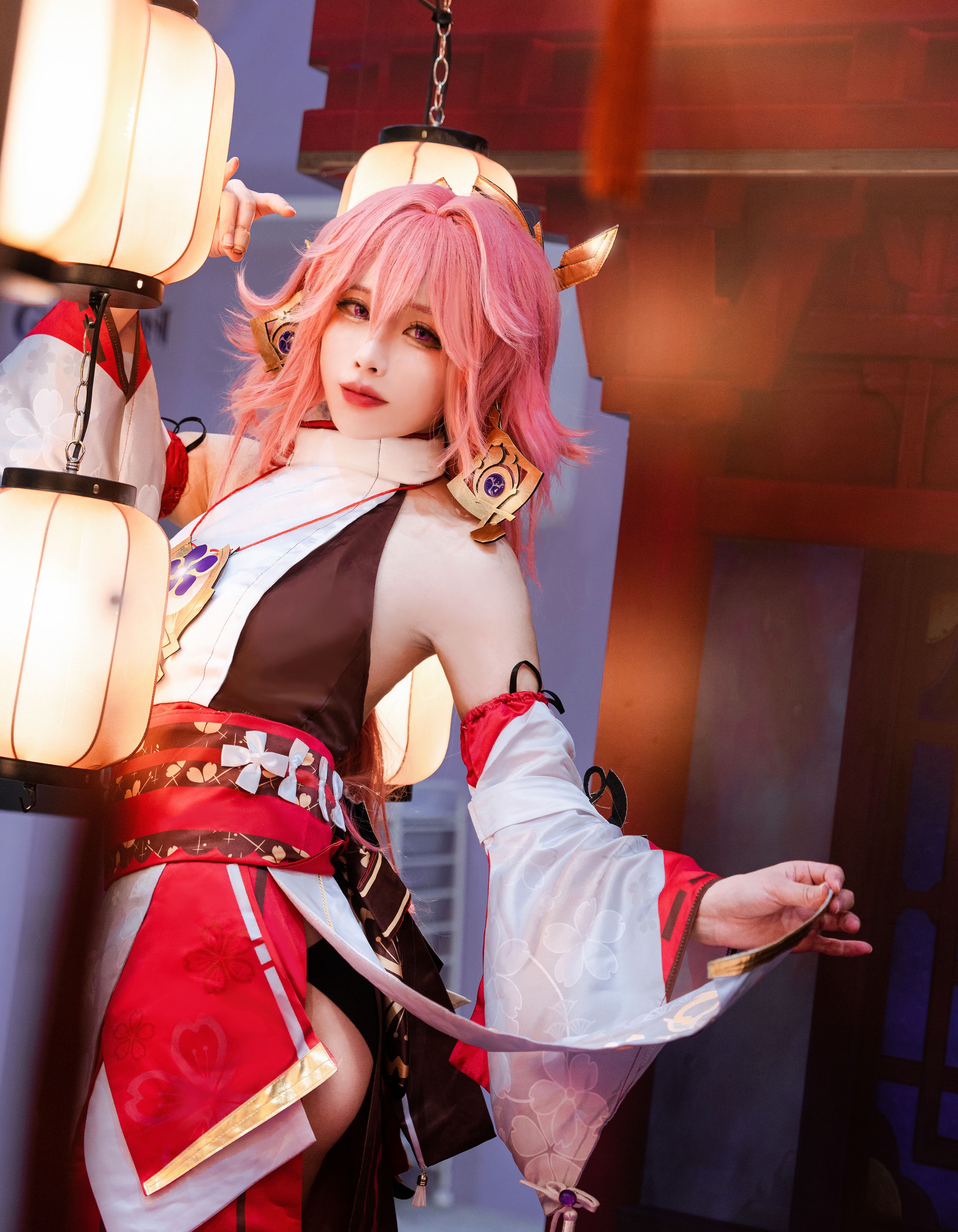 yae-miko-cosplay-genshin-impact-hoyolab