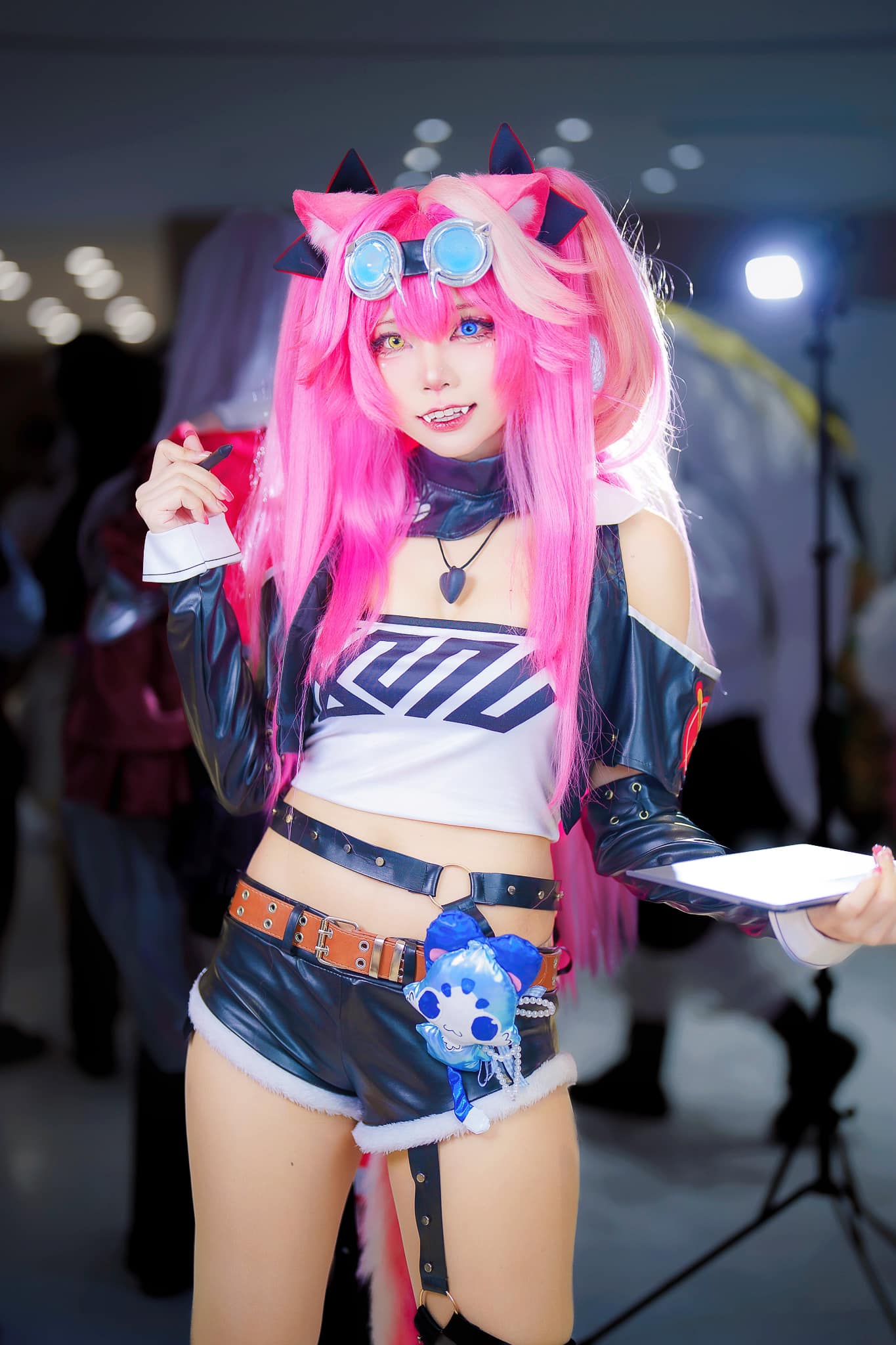 にゃるめろん♪✨ Cosplaying as Hololive Raora Panthera Cosplaying as Nicole