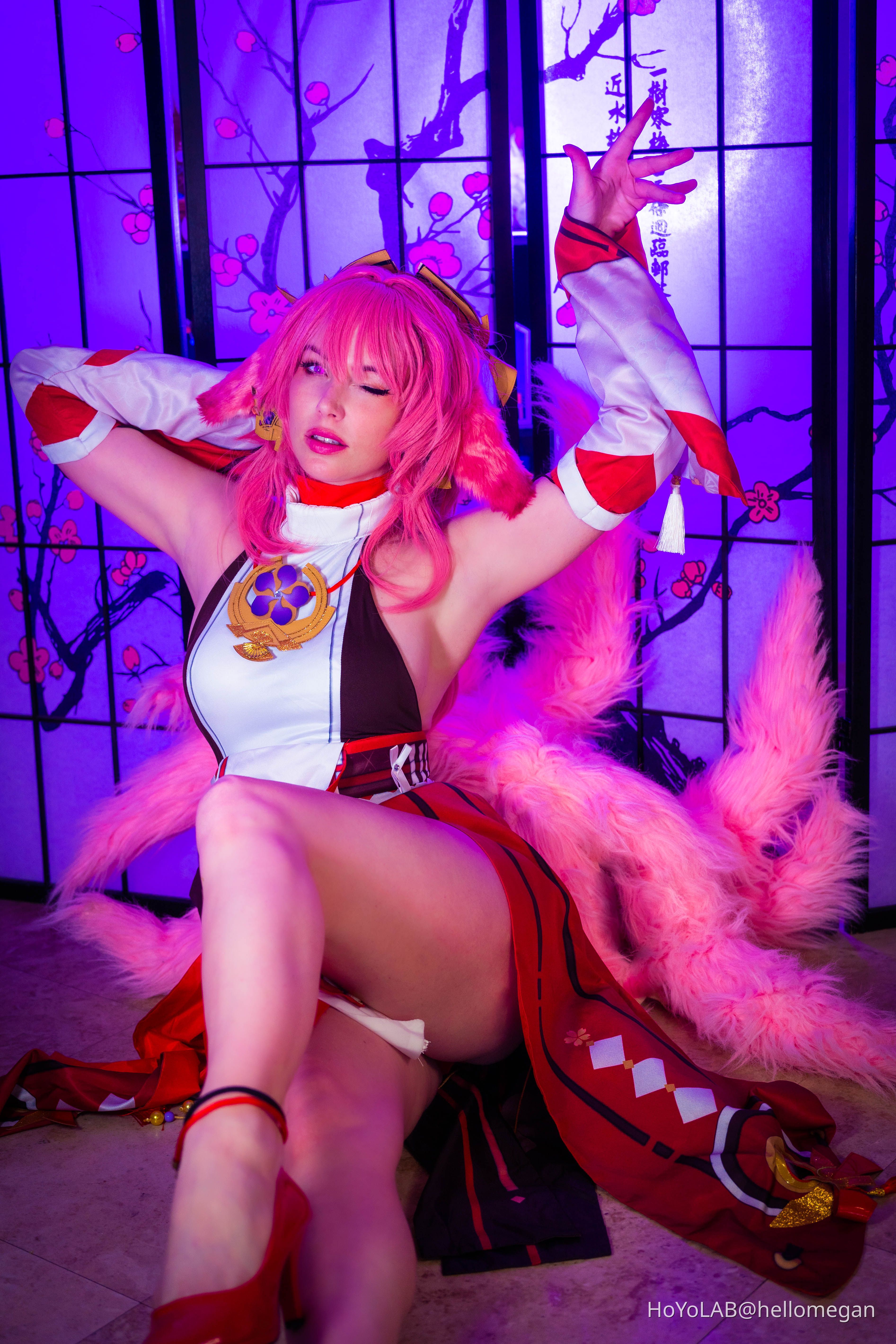 yae-miko-genshin-impact-hoyolab