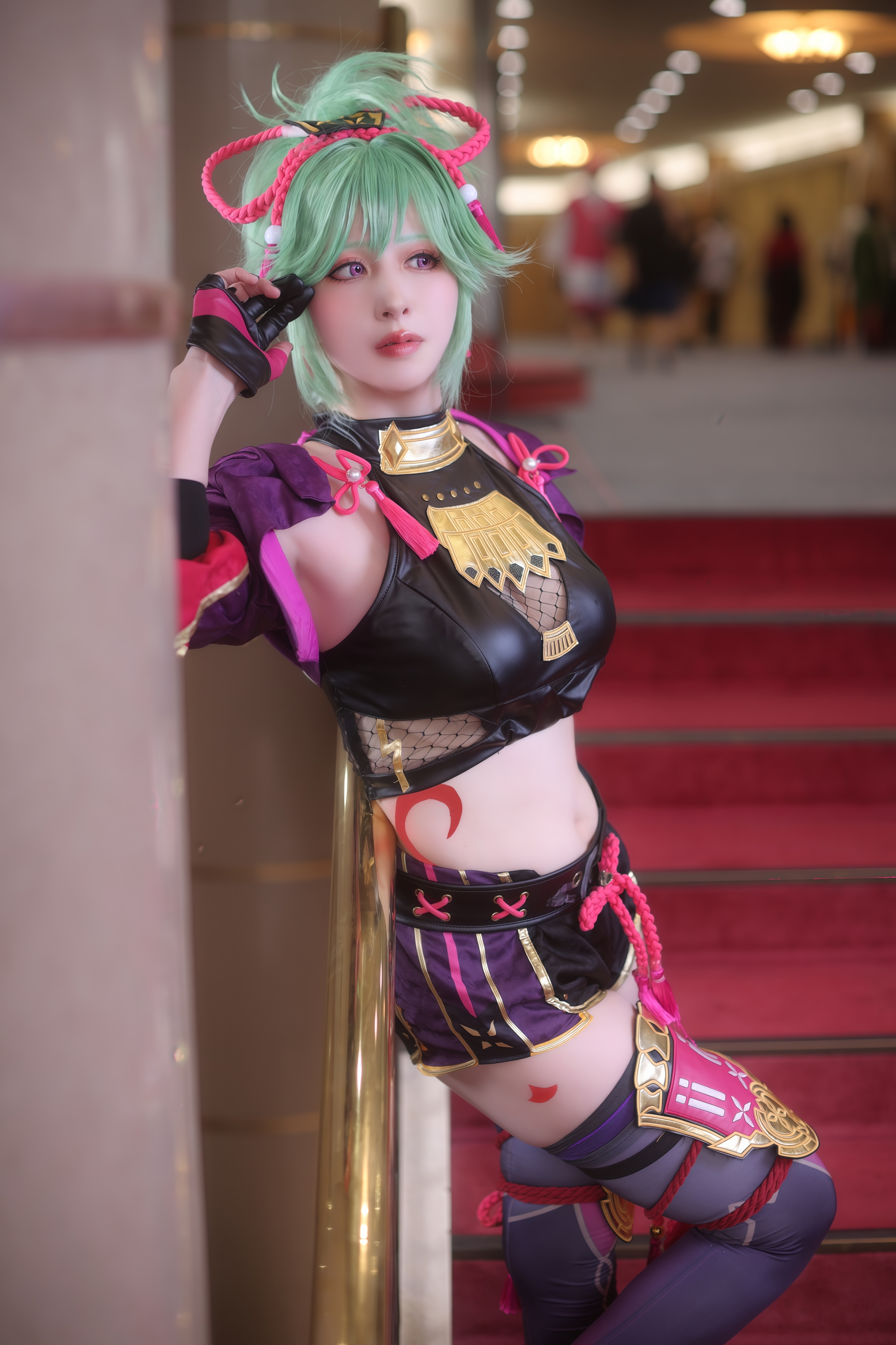 原神 久岐忍 コスプレ コスプレイヤーみきの『原神』久岐忍ウィッグはロングを結い上げ
