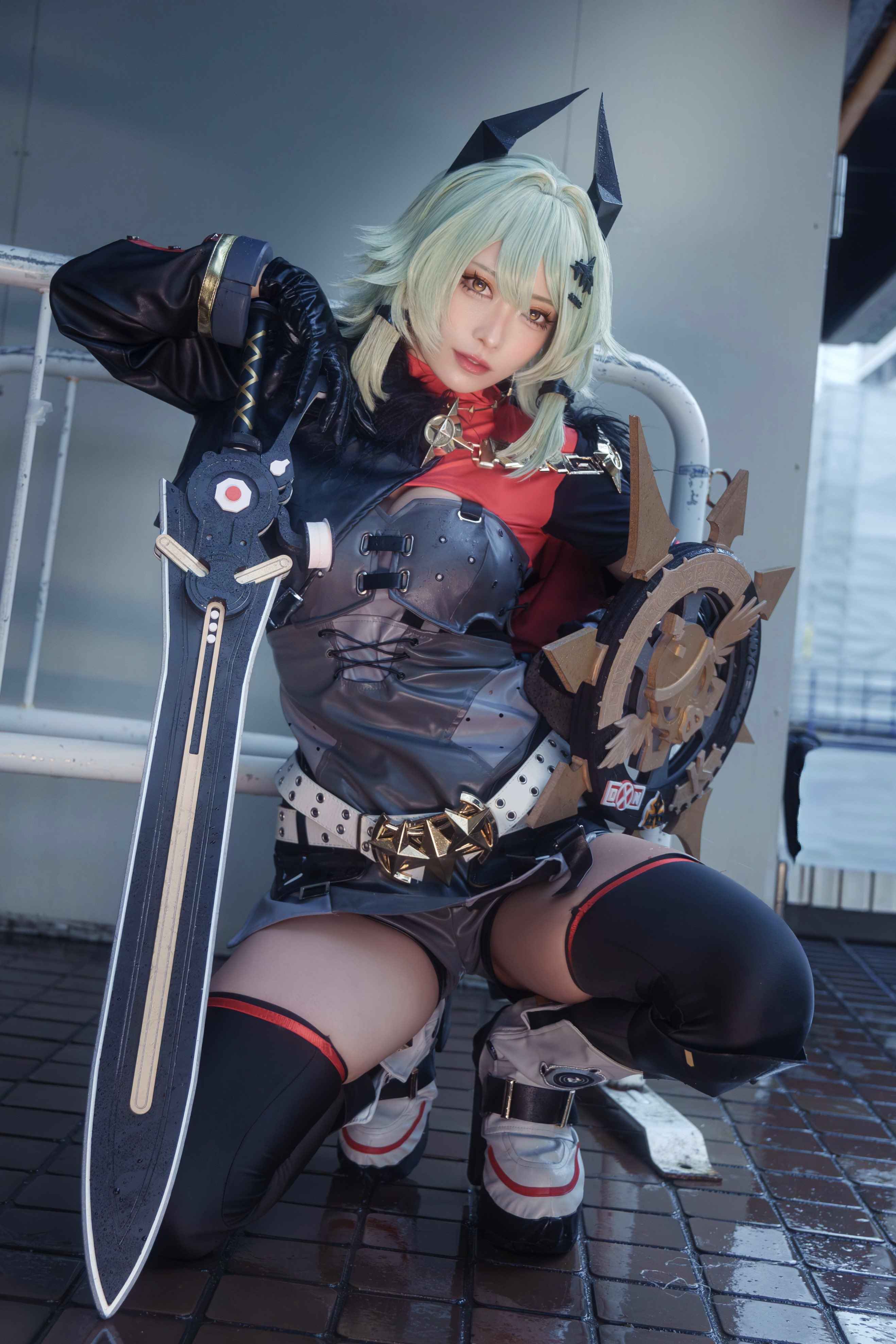 Caesar King Cosplay by Kri_Cos Zenless Zone Zero | HoYoLAB