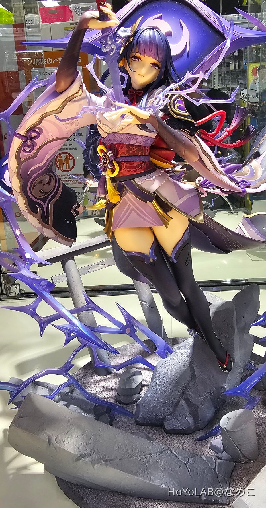 雷電将軍のフィギュアが展示中！！ Genshin Impact | HoYoLAB
